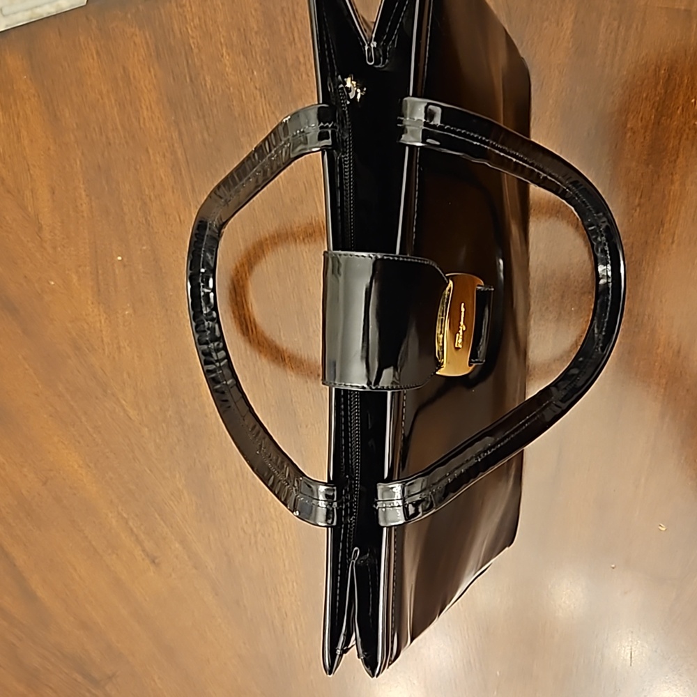 Salvatore Ferragamo Black Patent Leather Vala Large Tote w/ Gold, EUC Ha… - Picture 13 of 16
